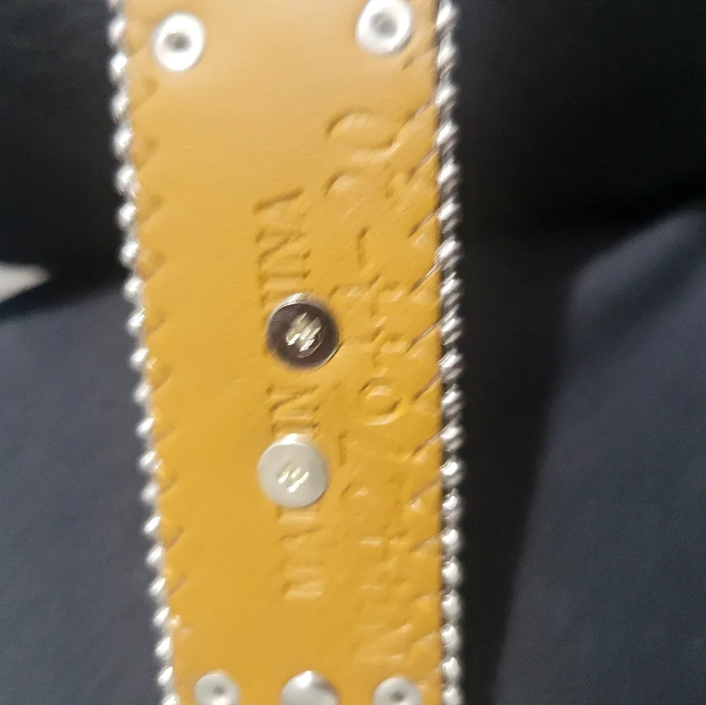M&F $40 Western Rhinestone Girls Belt 29 inches Length